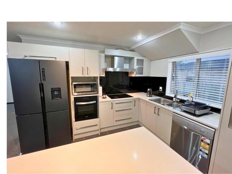 Bright&Cozy Room - Homestay Style - On Street Parking Only オークランド エクステリア 写真